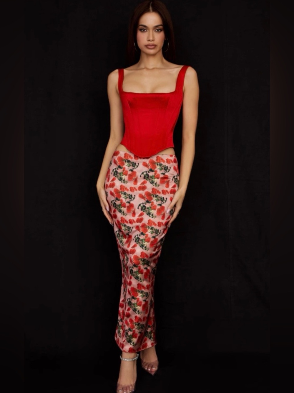 House of CB set worn only ones for like an hour, top medium skirt size small!